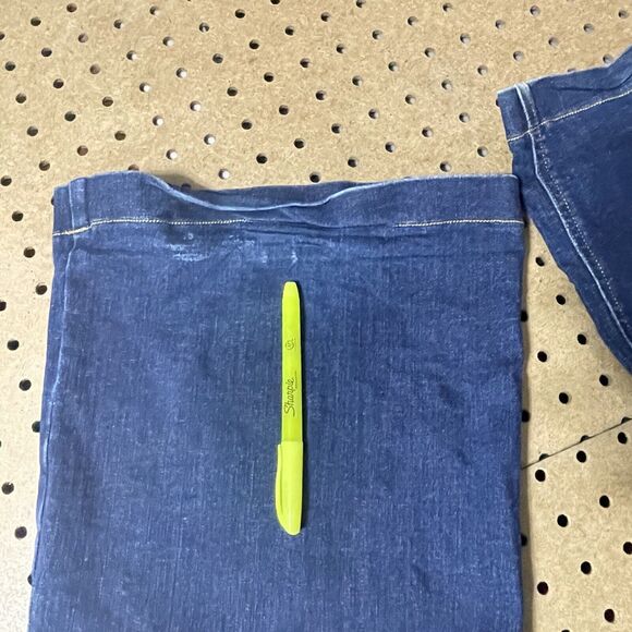 Spanx Jeans Women 1X (36x37) BLue Mid Wash Pull On Flare Stretch Denim Long Tall - Picture 7 of 10